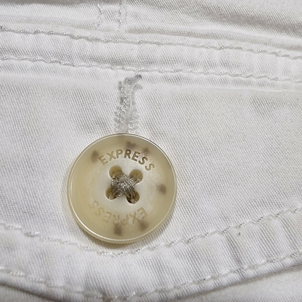 Pre-loved Express Shorts (2 pair) - Picture 10 of 16